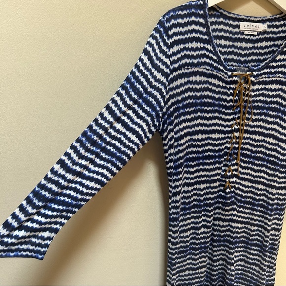 Velvet by Graham & Spencer ~Long Sleeve Lace-Up  Stretch Swim Cover/ Mini Dress - Picture 4 of 10